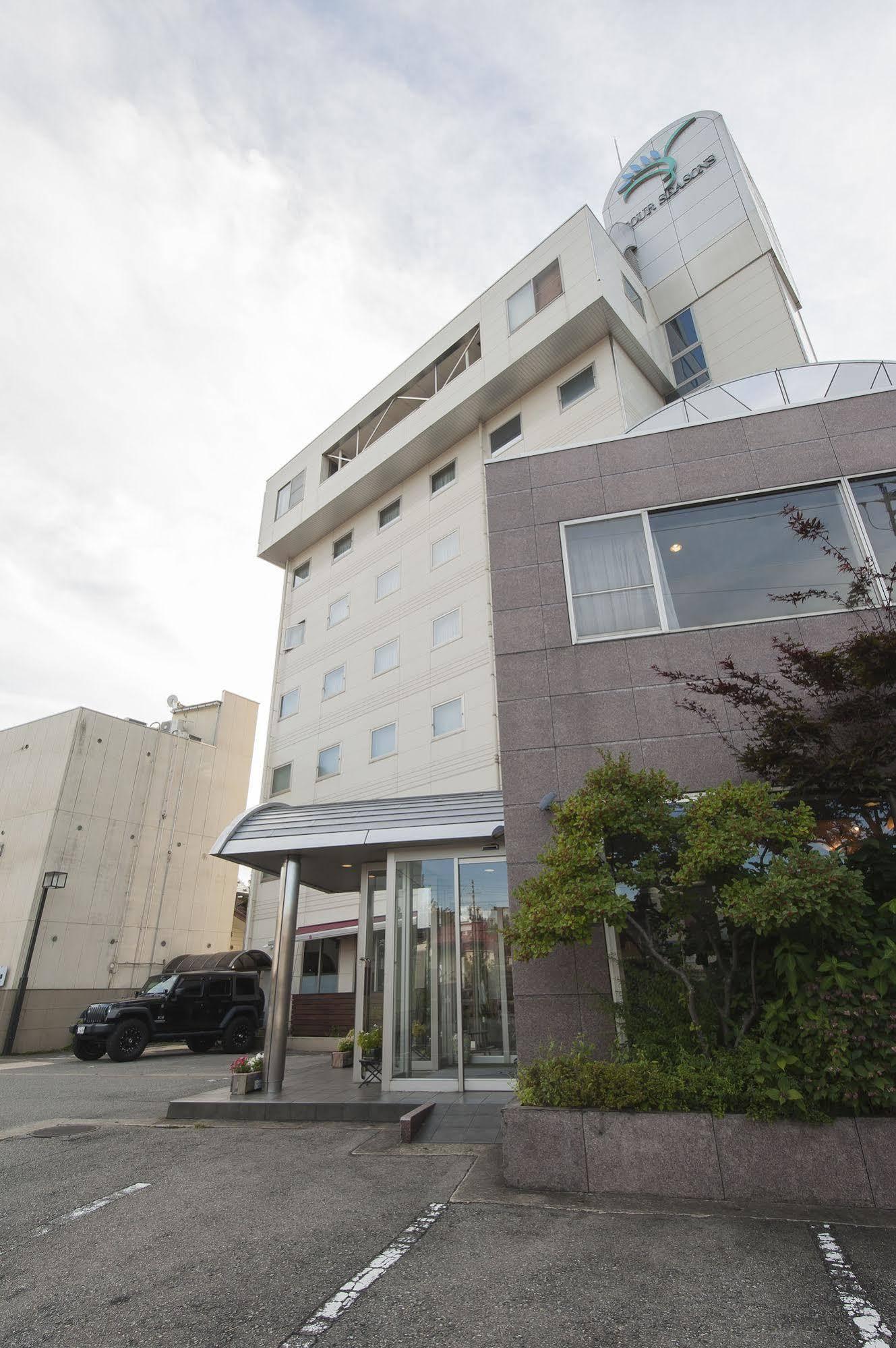 Takayama City Hotel Four Seasons Buitenkant foto
